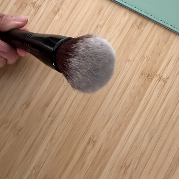 SEPHORA COLLECTION Classic Mineral Powder Brush #45 - Picture 4 of 4